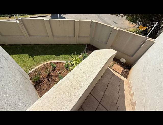 1 BEDROOM PROPERTY TO RENT IN RIVONIA